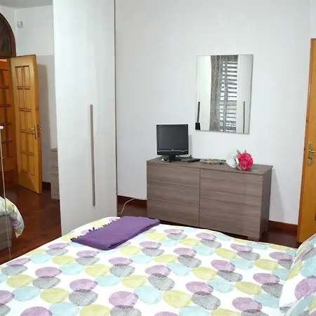 Domusangeladue Holiday home